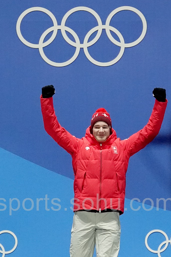 瑞士女子越野滑雪选手表现突出,飘逸夺金的简单介绍 瑞士女子越野滑雪选手表现突出,飘逸夺金的简单介绍