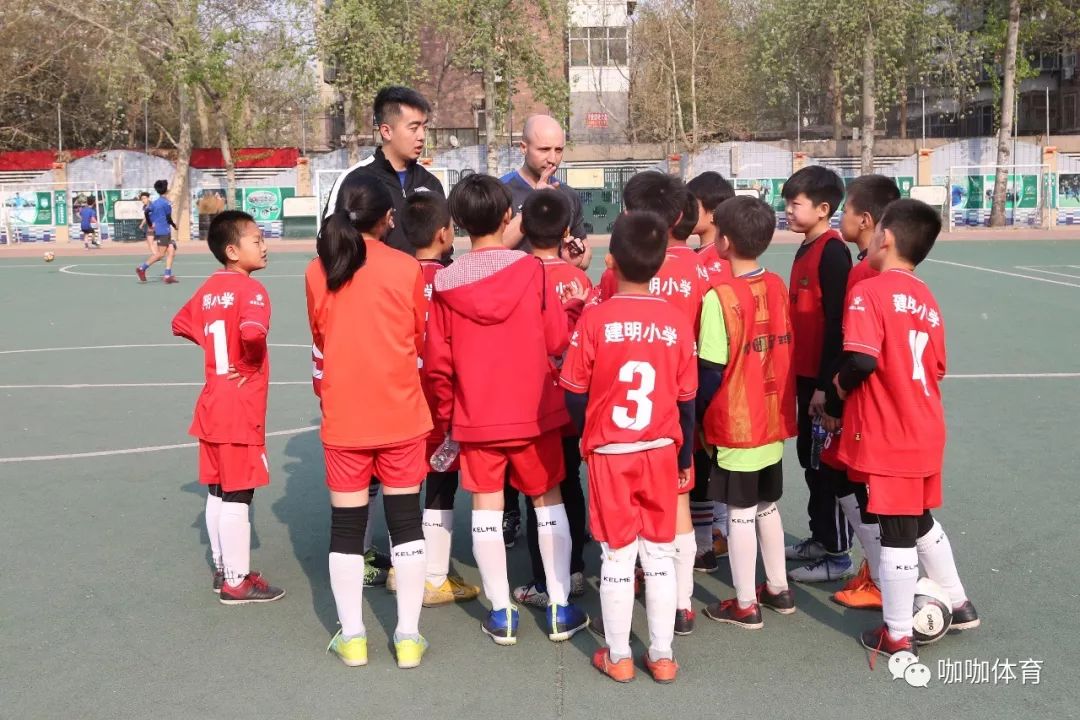 球员角色分工明确，表演出色才艺耀眼的简单介绍