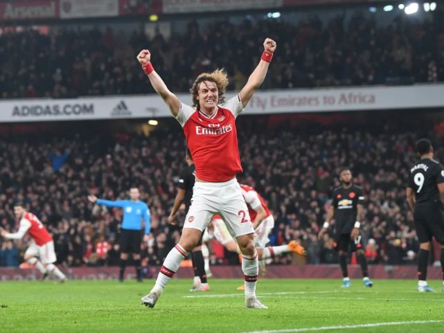 瓦伦西亚让步于阿森纳,失去优势 瓦伦西亚让步于阿森纳,失去优势