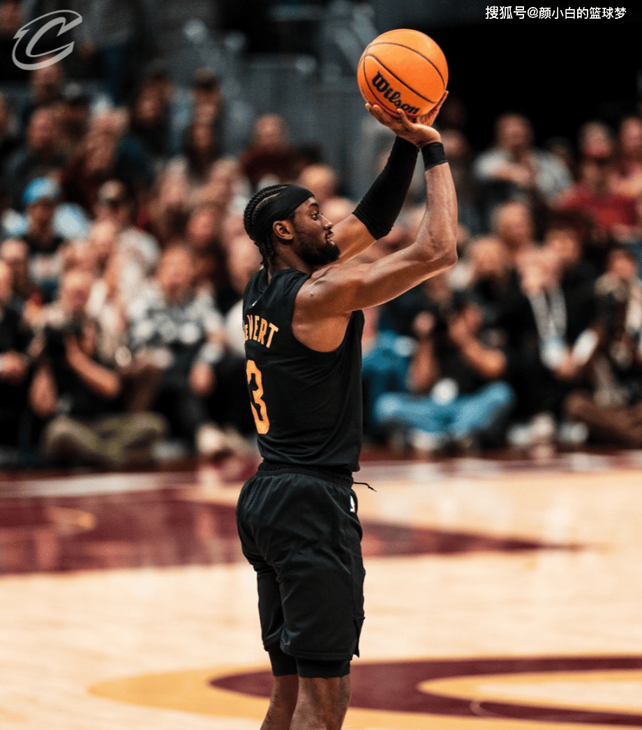 骑士队取得NBA新赛季的首场胜利