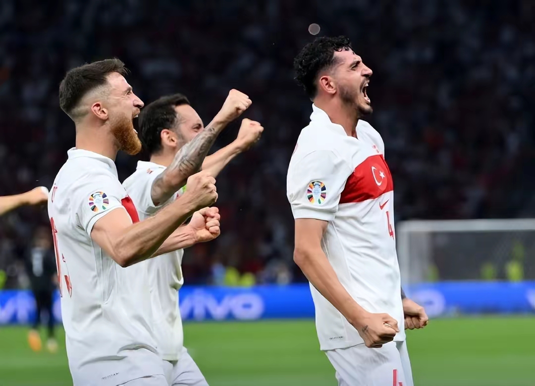 爱游戏中国官网-巴拿马队不敌对手，无缘欧洲杯四强的简单介绍