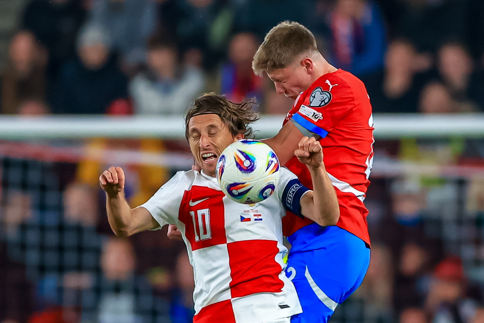 包含荷兰迎战捷克,比赛势均力敌的词条 包含荷兰迎战捷克,比赛势均力敌的词条