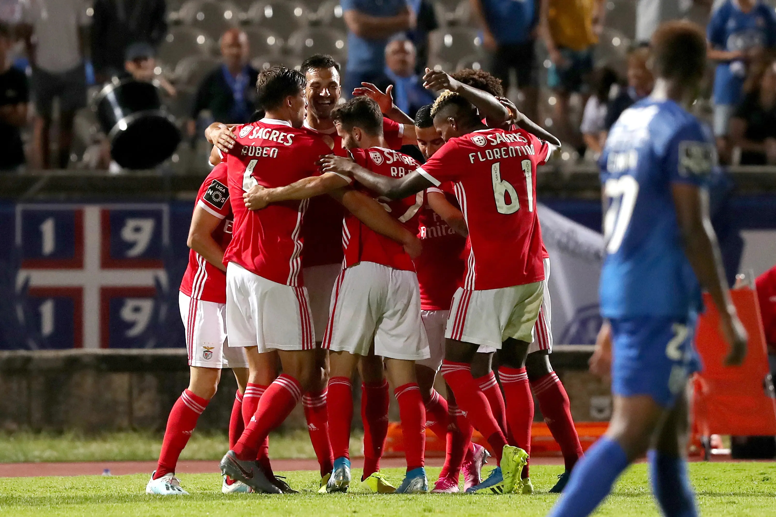 欧预赛传奇对决不容错过,辉煌较量震撼人心的简单介绍 欧预赛传奇对决不容错过,辉煌较量震撼人心的简单介绍