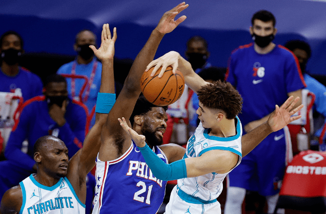 黄蜂内讧引团队动荡,球队前景堪忧的简单介绍 黄蜂内讧引团队动荡,球队前景堪忧的简单介绍