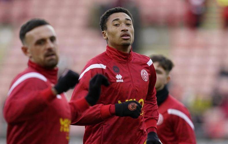 角色球员崭露头角，为球队贡献巨大